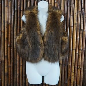FLASH SALE! ⚡️INC Faux Fur Vest Petite Size L
